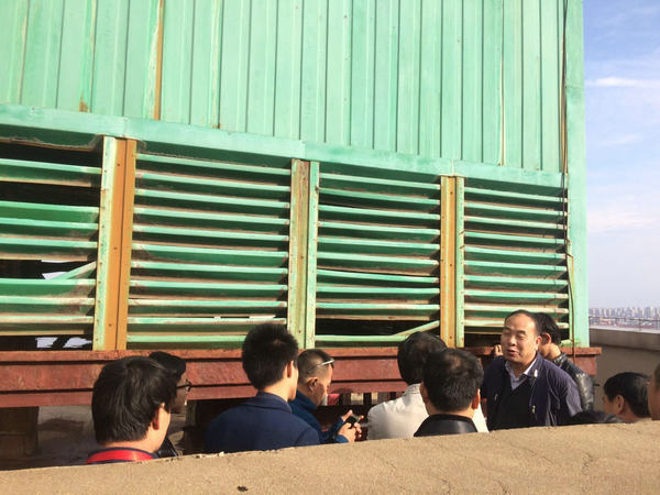 1203608714_副本.jpg
